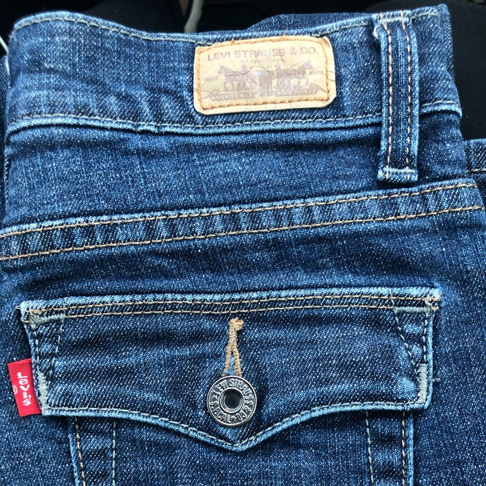 Vintage Women Levi’s jeans size 4 short bootcut